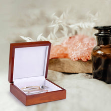 Load image into Gallery viewer, Nouveau Paris Vintage Eiffel Tower Jewelry Box