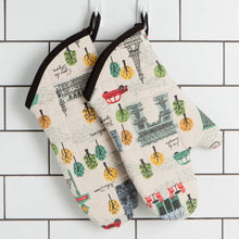 Load image into Gallery viewer, Meet Me In Paris Quilted Oven Mitt (Pair of 2)