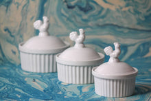 Load image into Gallery viewer, CHEF ETOILE ROOSTER RAMEKINS