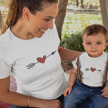 Load image into Gallery viewer, Valentine's Heart Arrow Mom and Child Organic Cotton T-Shirts family Set (Set of 2)
