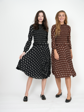 Load image into Gallery viewer, Hook Print 2pc Set