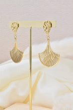Load image into Gallery viewer, Golden Paris Fan Earrings