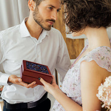 Load image into Gallery viewer, Chartres Cathedral, Centre Jewelry Box