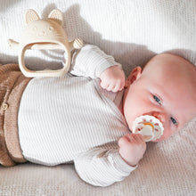 Load image into Gallery viewer, Cat Teething Mitt - Cream