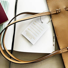 Load image into Gallery viewer, Searocket and Red Clover Nordic Luggage Tag