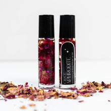 Load image into Gallery viewer, CIRCE Lip Moisturizing Oil - 5 Different Kinds Available - Bath &amp; Body